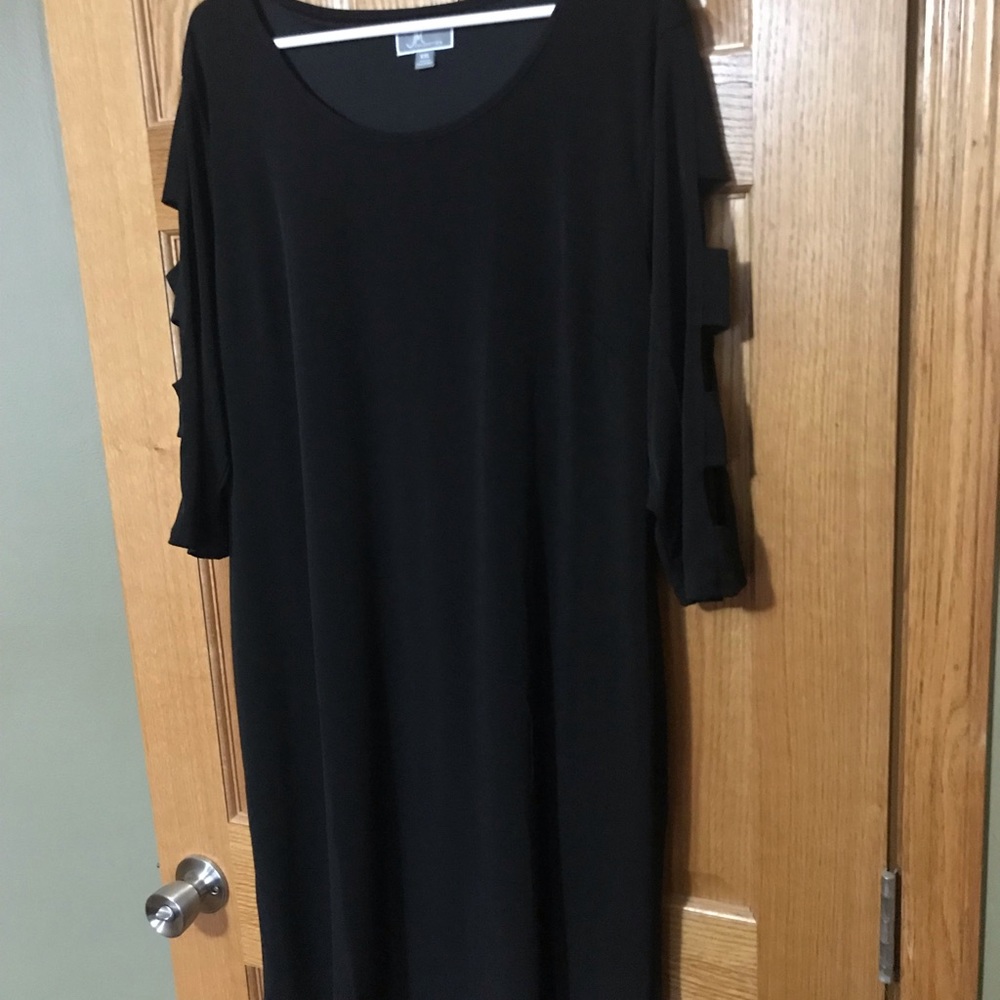 JM Collection dress black. Never worn.